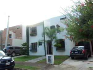 Rent A House Estela Beatriz P�rez Franquicia Personal - Valencia Estado Carabobo - Venezuela  www.alquilovendoinmuebles.com Townhouse Venta Valencia Parque Mirador FLEXMLS-12-61