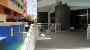 CARMI�A & ASOCIADOS Apartamento En Venta En Maracaibo - La Lago C&oacute;digo FLEX: 12-84 No.4