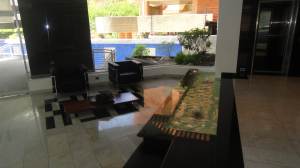 CARMI�A & ASOCIADOS Apartamento En Venta En Maracaibo - La Lago C&oacute;digo FLEX: 12-84 No.5