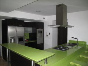 CARMI�A & ASOCIADOS Apartamento En Venta En Maracaibo - La Lago C&oacute;digo FLEX: 12-84 No.8