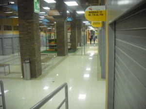 JUSMERI ESPINA Local Comercial En Alquiler En Maracaibo - Centro C&oacute;digo FLEX: 12-94 No.3