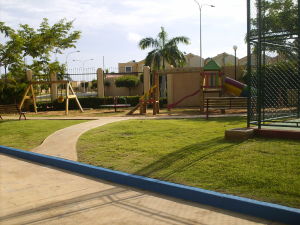 JUSMERI ESPINA Townhouse En Venta En Maracaibo - Avenida Milagro Norte C&oacute;digo FLEX: 12-106 No.2
