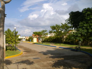 JUSMERI ESPINA Townhouse En Venta En Maracaibo - Avenida Milagro Norte C&oacute;digo FLEX: 12-106 No.5