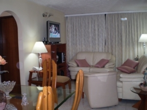 EILEEN CASTILLO Apartamento En Venta En Maracay - Narayola Uno Código FLEX: 12-142 No.3