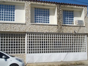 Venta - Casa En Punto Fijo - Santa Ireneimage fachada RAH:12-162