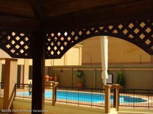 DORIS ACOSTA Apartamento En Venta En Maracaibo - Zona Norte C&oacute;digo FLEX: 12-185 No.4