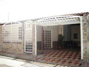 EILEEN CASTILLO Casa Venta La Victoria Piedra Pintada FLEXMLS-12-194