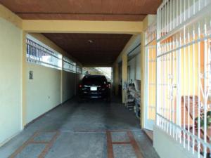 EILEEN CASTILLO Casa En Venta En Palo Negro - El Orticeño Código FLEX: 12-221 No.3