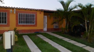 LISETH GONZALEZ Casa En Venta En Valencia - San Diego C&oacute;digo FLEX: 12-235