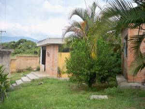 PATRICIA COLINA V-09752084-0 Casa En Venta En Valencia - Guataparo C&oacute;digo FLEX: 12-239 No.4