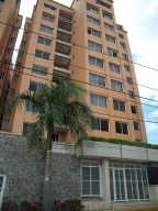 RENT-A-HOUSE LARA Apartamento Venta Barquisimeto Parroquia Santa Rosa FLEXMLS-12-251