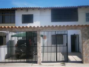 MARIA ALBA GIORDANO Casa En Venta En Valencia - Rafael Urdaneta C&oacute;digo FLEX: 12-256 No.2