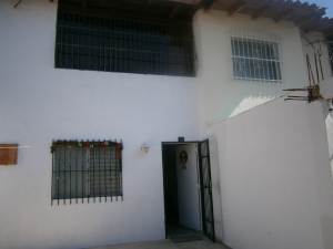 MARIA ALBA GIORDANO Casa En Venta En Valencia - Rafael Urdaneta C&oacute;digo FLEX: 12-256 No.3