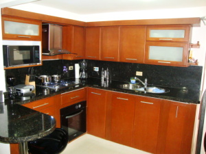 Townhouse / Venta / Maracaibo / Via La Concepcion / FLEXMLS-12-298
