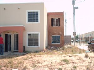 Townhouse / Venta / Maracaibo / Via La Concepcion / FLEXMLS-12-307