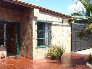 LISETH GONZALEZ Casa Venta Valencia Parque Valencia FLEXMLS-12-328