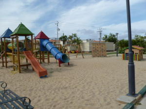 CARMI�A & ASOCIADOS Townhouse En Venta En Maracaibo - Avenida Milagro Norte C&oacute;digo FLEX: 12-335 No.5