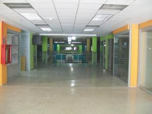 YENNY CARRERA Local Comercial En Venta En Municipio Naguanagua - La Granja C&oacute;digo FLEX: 12-347 No.5