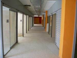 YENNY CARRERA Local Comercial En Venta En Municipio Naguanagua - La Granja C&oacute;digo FLEX: 12-347 No.6