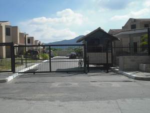 Estela Beatriz P�rez Rivas Townhouse En Venta En Valencia - San Diego C&oacute;digo FLEX: 12-360