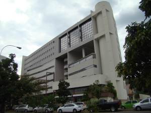 LUIS MONTENEGRO Rif V-02523213-1 Oficina Venta Valencia Valles de Camoruco FLEXMLS-12-366