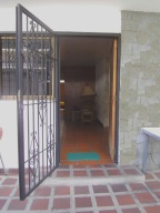 NURIA ROCAS Casa En Venta En Caracas - La Castellana C&oacute;digo FLEX: 12-484 No.2