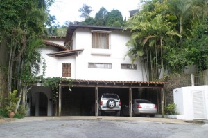 CLAUDIA MARRERO Y MIGUEL SANCHEZ Casa Venta Caracas Colinas del Tamanaco FLEXMLS-12-454