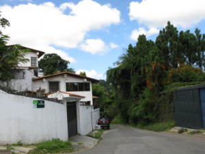 ERNESTO JIMENEZ Terreno Residencial En Venta En Caracas - La Trinidad C&oacute;digo FLEX: 12-486 No.2
