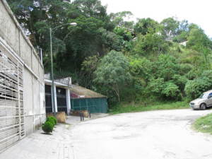 ERNESTO JIMENEZ Terreno Residencial En Venta En Caracas - La Trinidad C&oacute;digo FLEX: 12-486 No.5