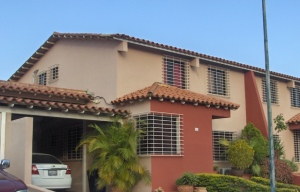 Venta - Casa En Cabudare - Parroquia José Gregorioimage fachada RAH:12-519