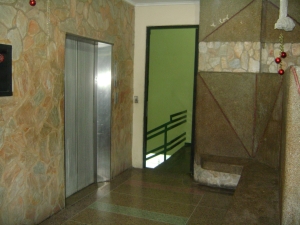 YOSELYN BOGIER Apartamento En Venta En Maracay - El Centro C&oacute;digo FLEX: 12-523 No.5