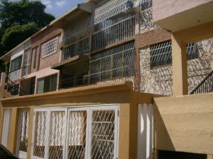 RUTH MARY BARRIOS Apartamento Venta Maracaibo Sabaneta FLEXMLS-12-532