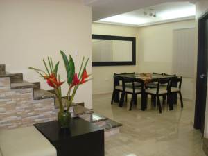 JUSMERI ESPINA Townhouse En Venta En Maracaibo - El Portal C&oacute;digo FLEX: 12-528 No.3