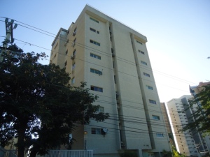 CARMI�A & ASOCIADOS Apartamento En Venta En Maracaibo - Valle Frio C&oacute;digo FLEX: 12-571 No.1