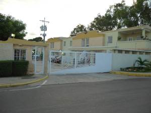 JUSMERI ESPINA Townhouse Venta Maracaibo Los Aceitunos FLEXMLS-12-514