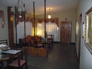 URDANETAYRODRIGUEZ Casa En Venta En Maracaibo - Tierra Negra Código FLEX: 12-623 No.4