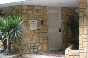 ARIADNA BOUQUETT MORENO Casa Venta Caracas Colinas de Santa Monica FLEXMLS-12-621