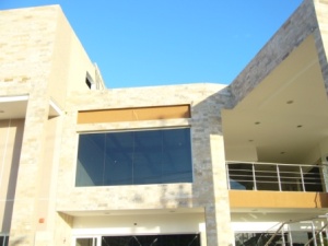 JUSMERI ESPINA Local Comercial En Venta En Maracaibo - Avenida Milagro Norte C&oacute;digo FLEX: 12-604 No.4