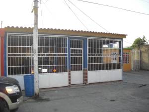 Venta - Casa En Guacara - Urbanismo La Florestaimage fachada RAH:12-639