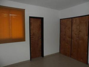 FRANQUICIA REGIONAL CENTRAL Apartamento en Venta en Las Chimeneas en Valencia Código: 12-642 No.4