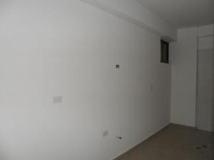 FRANQUICIA REGIONAL CENTRAL Apartamento en Venta en Las Chimeneas en Valencia Código: 12-642 No.6