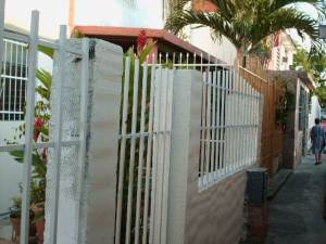 Venta - Casa En Valencia - La Isabelicaimage fachada RAH:12-652
