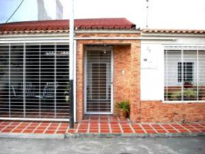 EILEEN CASTILLO Casa En Venta En Maracay - Los Sauces Código FLEX: 12-656 No.1