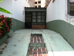 ALVARO PARIS Casa En Venta En Valencia - Los Nisperos Código FLEX: 12-657 No.3