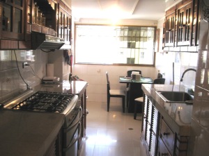 Soluci�n Inmobiliaria de Aragua, C.A Apartamento En Venta En Maracay - Urbanizacion El Centro C&oacute;digo FLEX: 12-675 No.5