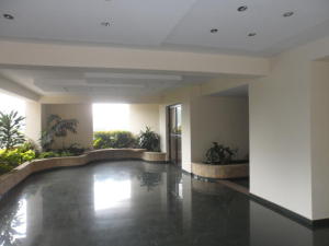 FRANQUICIA REGIONAL CENTRAL Apartamento en Venta en Las Chimeneas en Valencia Código: 12-642 No.1