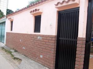 INMOBILIRIA CCCT Casa En Venta En Caracas - Coche C&oacute;digo FLEX: 12-710