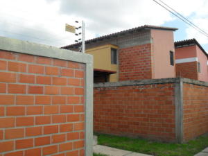 Venta - Casa En Cagua - La Ciudadelaimage fachada RAH:12-715