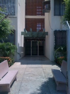JUSMERI ESPINA Apartamento En Venta En Maracaibo - Los Haticos C&oacute;digo FLEX: 12-684 No.3