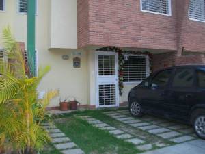 Estela Beatriz P�rez Rivas Townhouse En Venta En Valencia - San Diego C&oacute;digo FLEX: 12-719 No.2